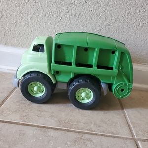 Tpy trash truck. Green toys